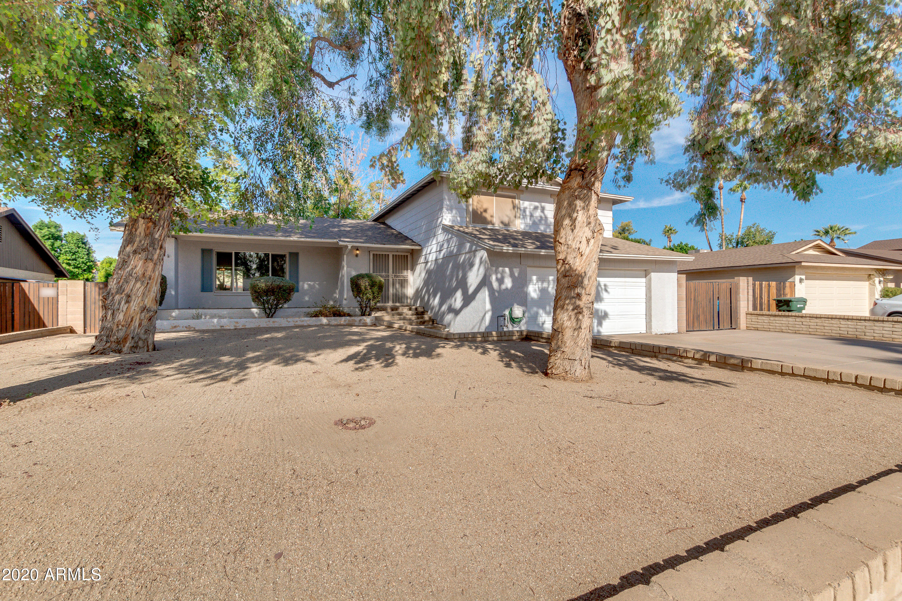 2448 West Hearn Road Phoenix, AZ 85023 - Photo 2 of 39 Front