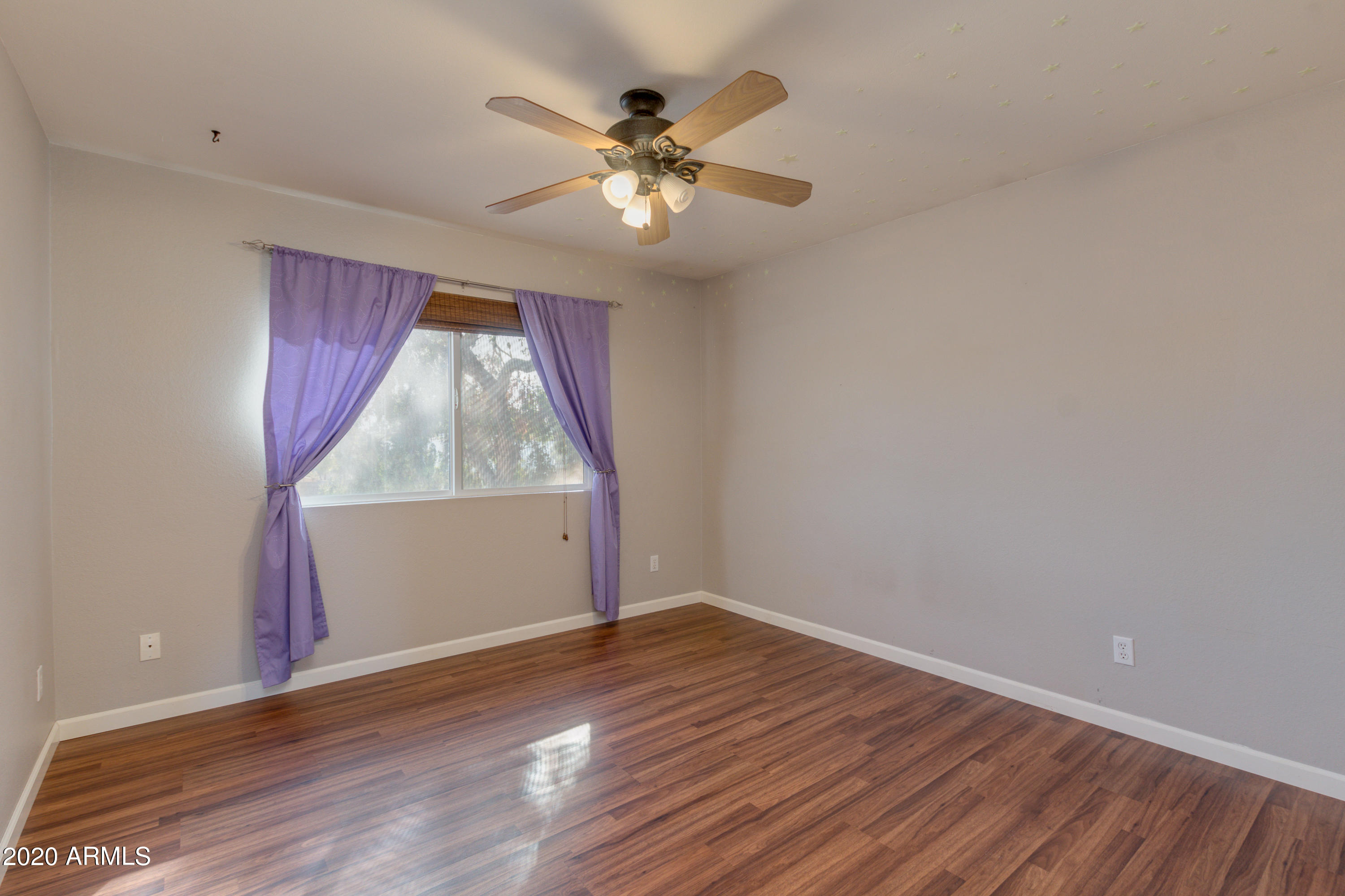 2448 West Hearn Road Phoenix, AZ 85023 - Photo 26 of 39 Upstairs BR1