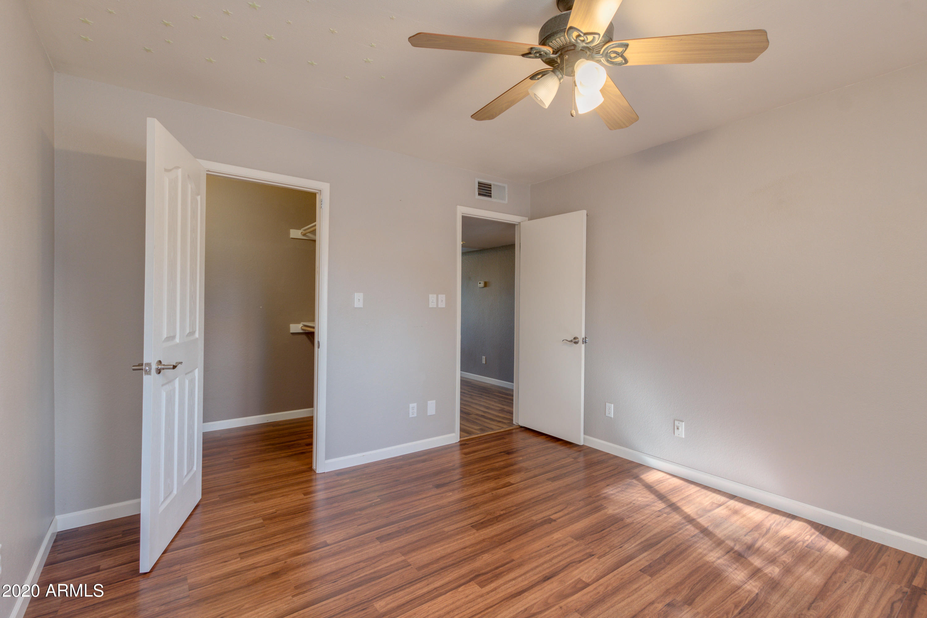 2448 West Hearn Road Phoenix, AZ 85023 - Photo 27 of 39 Upstairs BR 1