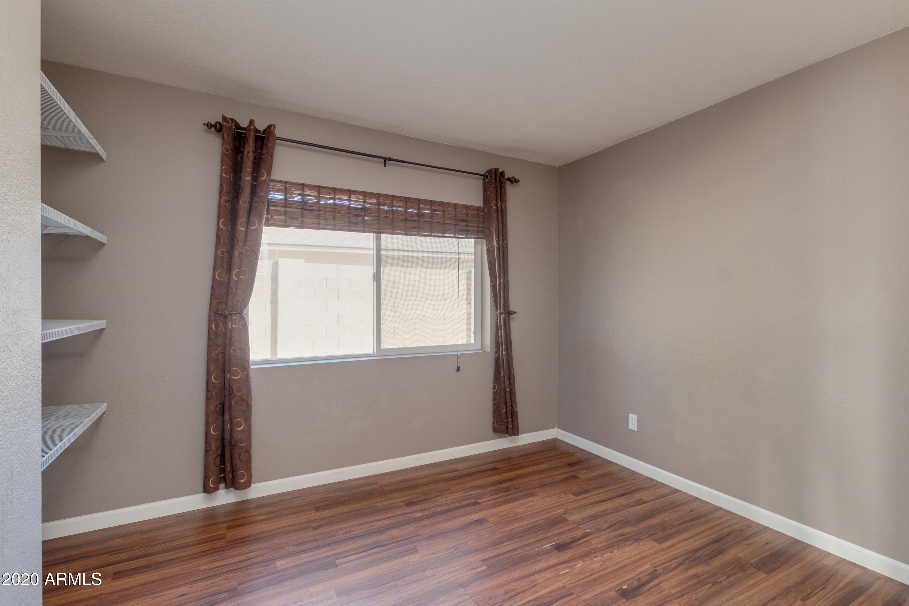 2448 West Hearn Road Phoenix, AZ 85023 - Photo 29 of 39 Downstairs BR 3