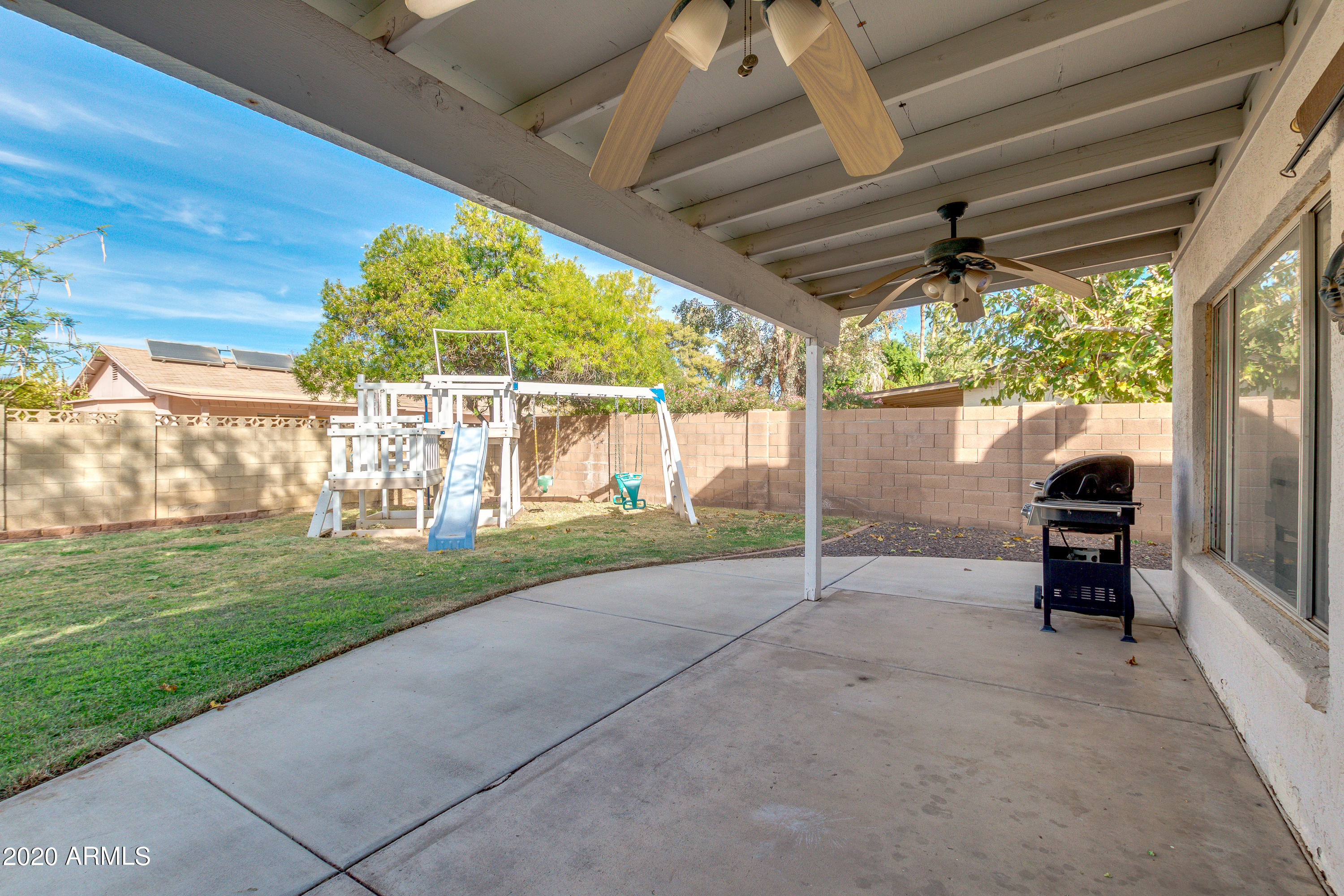 2448 West Hearn Road Phoenix, AZ 85023 - Photo 33 of 39 Covered Patio