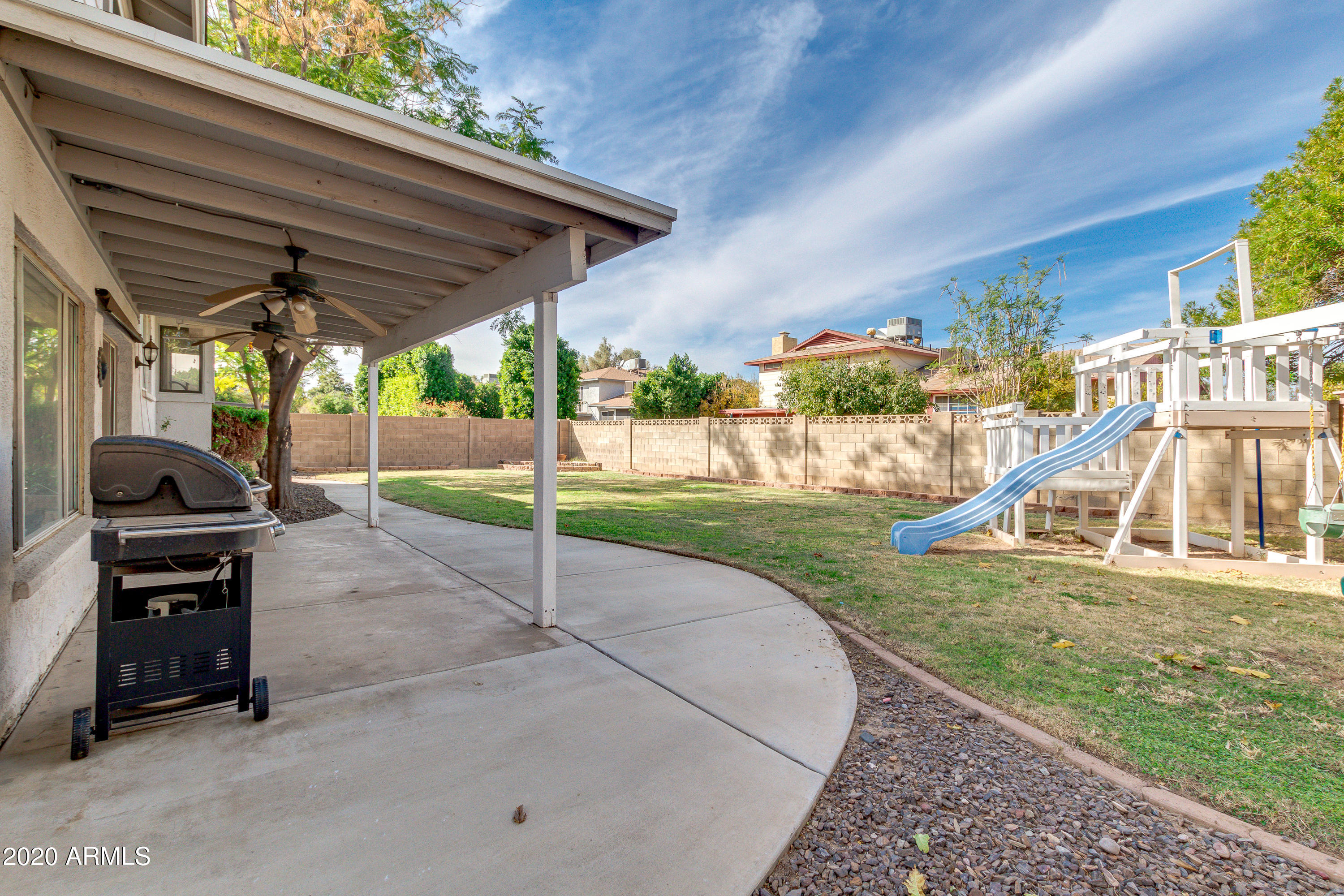 2448 West Hearn Road Phoenix, AZ 85023 - Photo 36 of 39 backyard