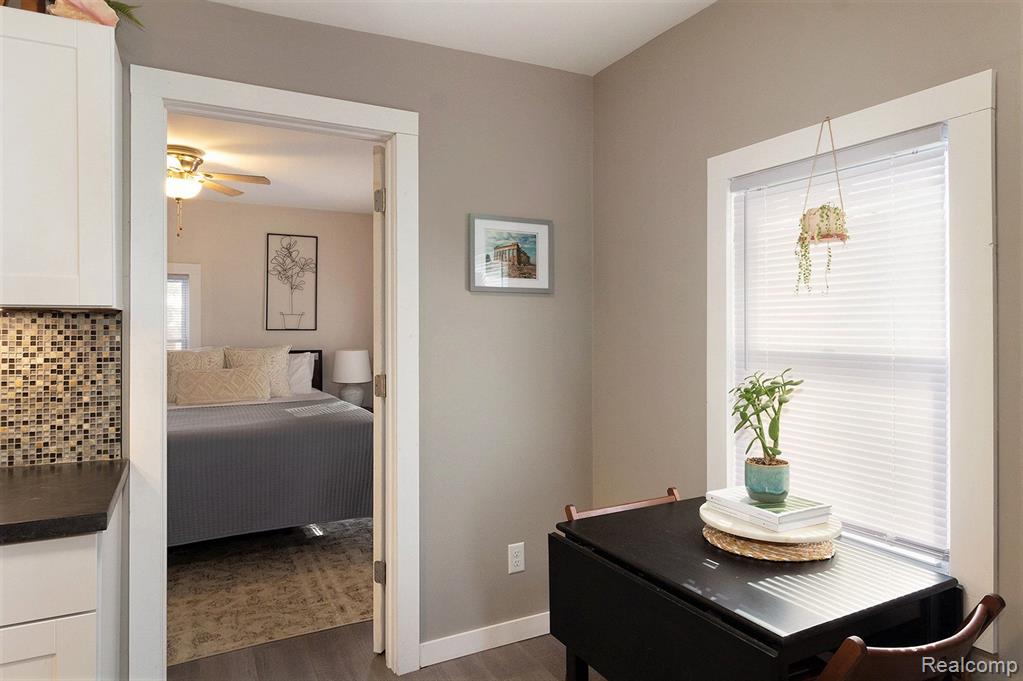 4363 South Linden Road Flint, MI 48507 - Photo 9 of 17