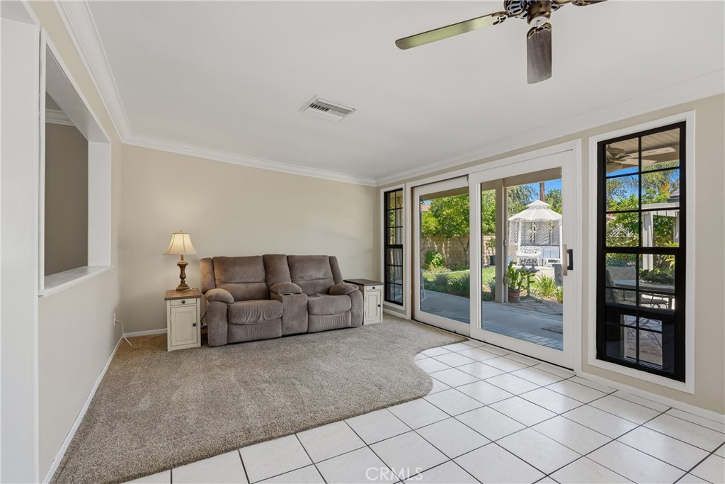 3719 Tahoe Court Riverside, CA 92506 - Photo 9 of 42