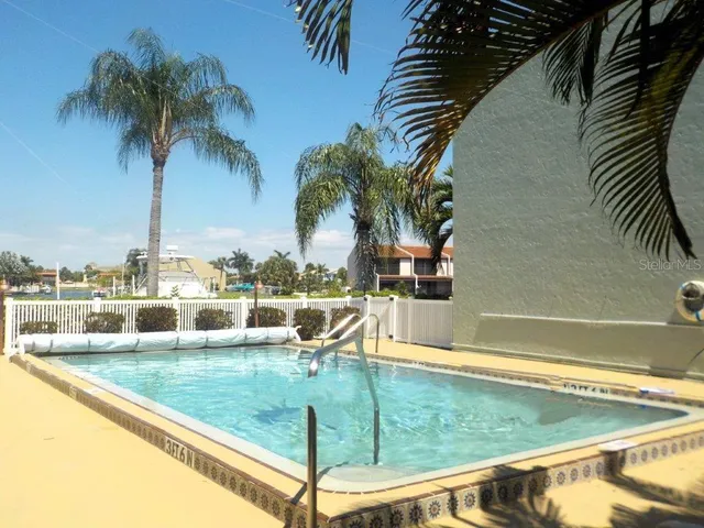 $1,700 | 1400 Mineo Drive, Unit 10B, Punta Gorda, FL 33950