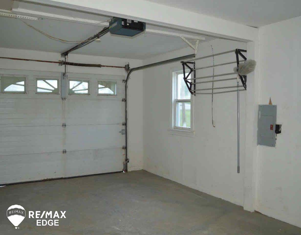 4355 South State Road Davison, MI 48423 - Photo 14 of 18 21354673-13.JPG