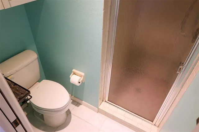 $2,100 | 1695 Hamilton Court, Dunedin, FL 34698