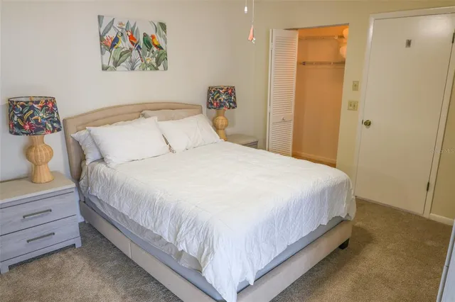 $2,100 | 1695 Hamilton Court, Dunedin, FL 34698