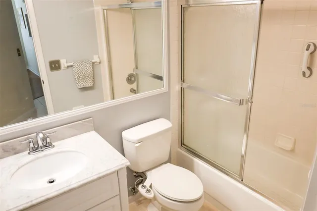 $2,100 | 1695 Hamilton Court, Dunedin, FL 34698