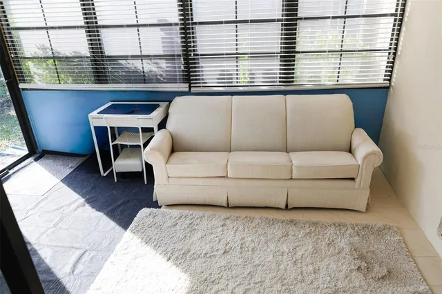 $2,100 | 1695 Hamilton Court, Dunedin, FL 34698