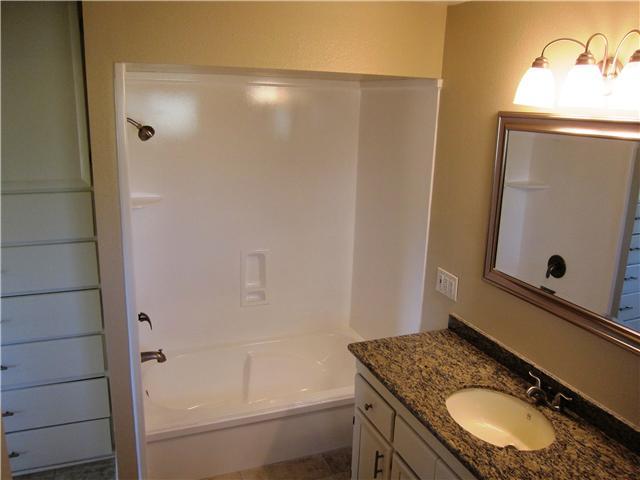 24101 Del Amo Road Ramona, CA 92065 - Photo 12 of 16 Gallery Image 12