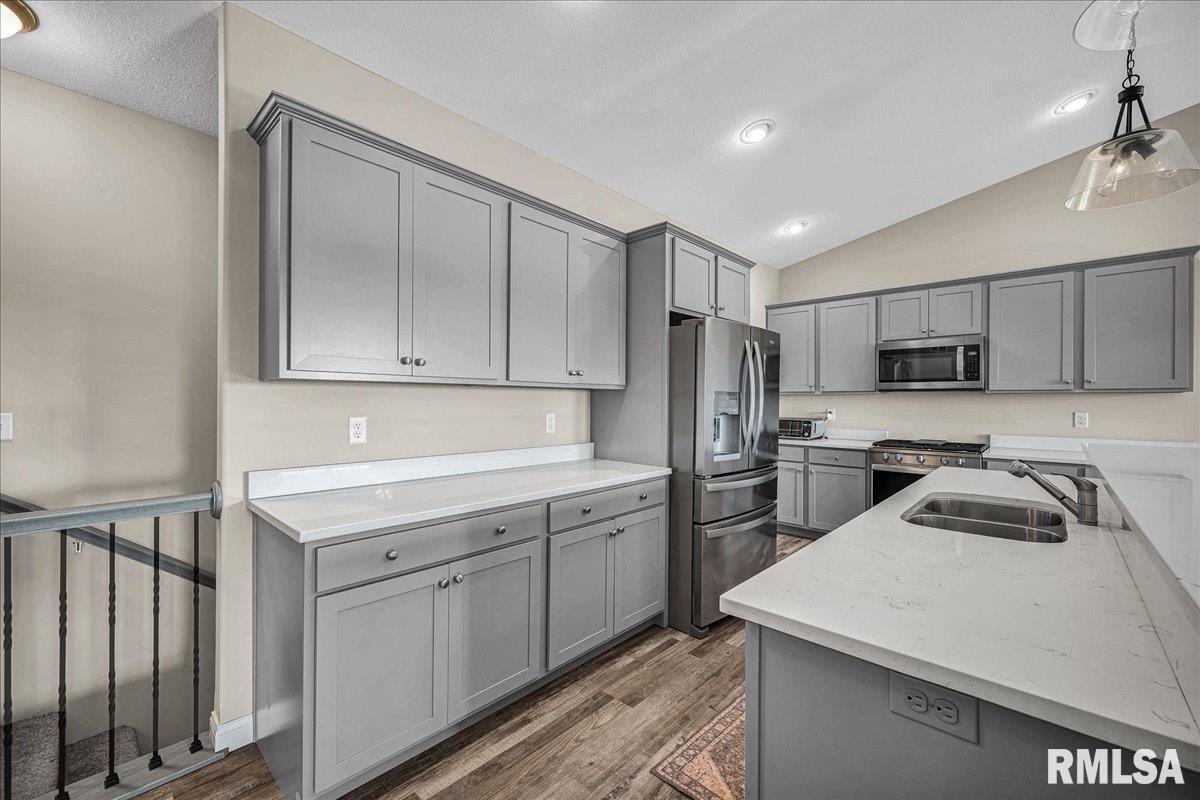 11119 North Tuscany Ridge Court Dunlap, IL 61525 - Photo 6 of 55 Gallery Image 6