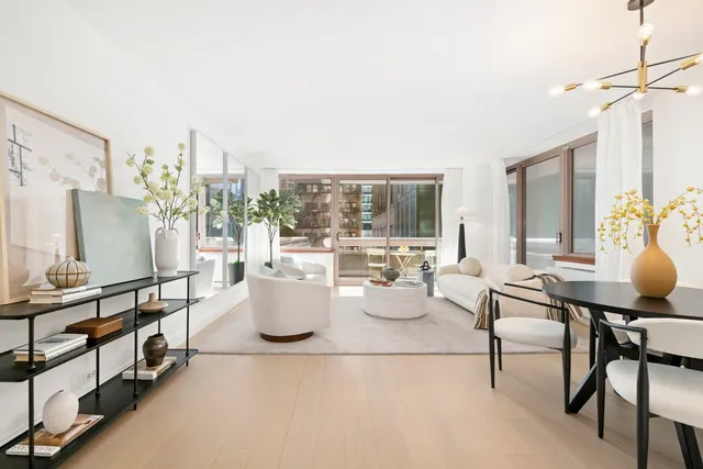 $950,000 | 235 East 40th Street, Unit 2C | Murray Hill