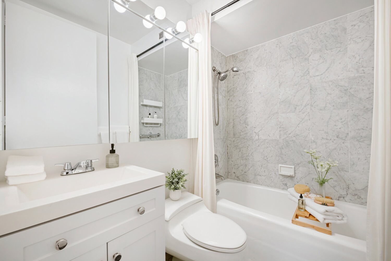 235 East 40th Street, Unit 2C Manhattan, NY 10016 - Photo 11 of 43