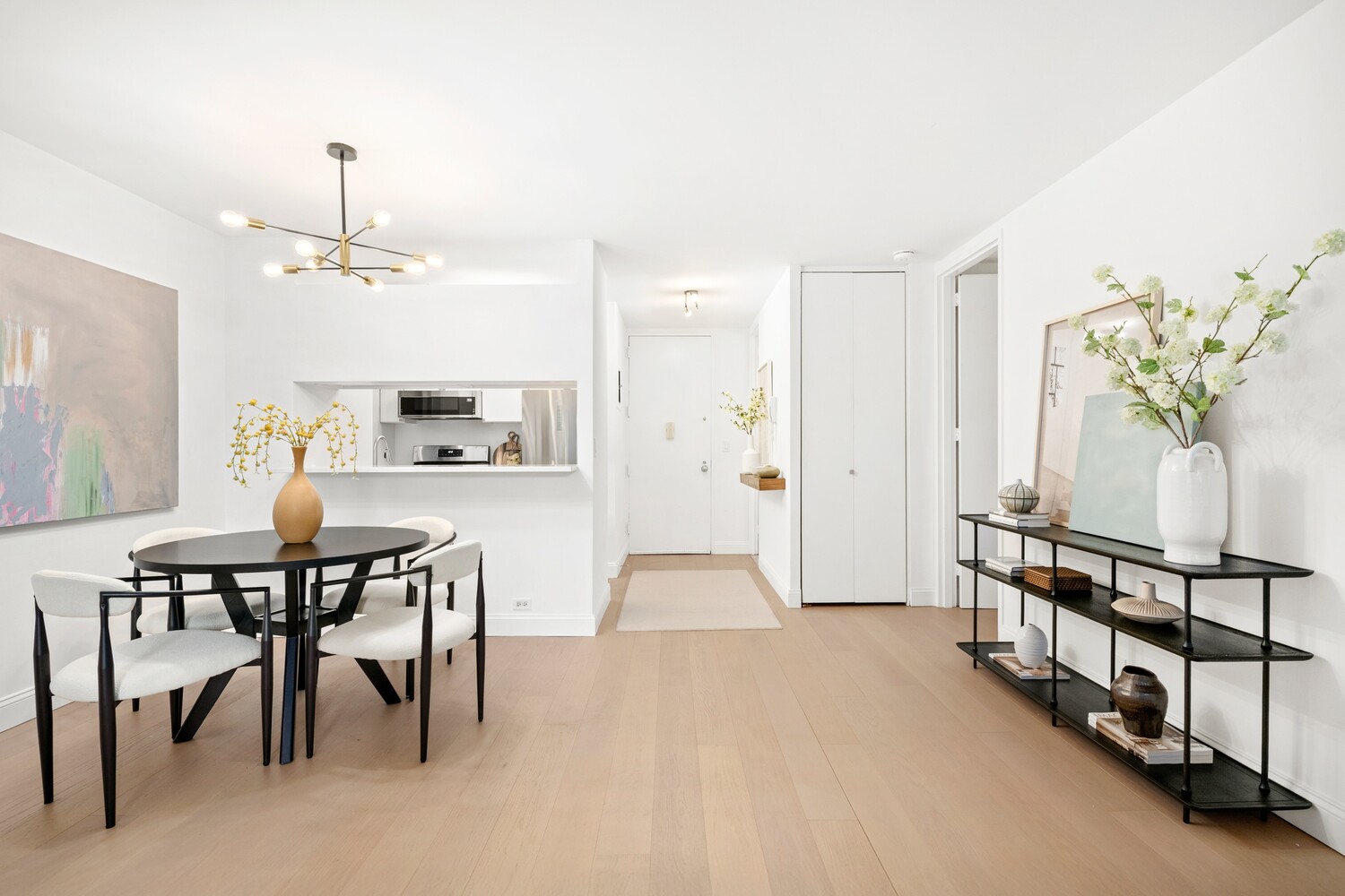 235 East 40th Street, Unit 2C Manhattan, NY 10016 - Photo 7 of 43