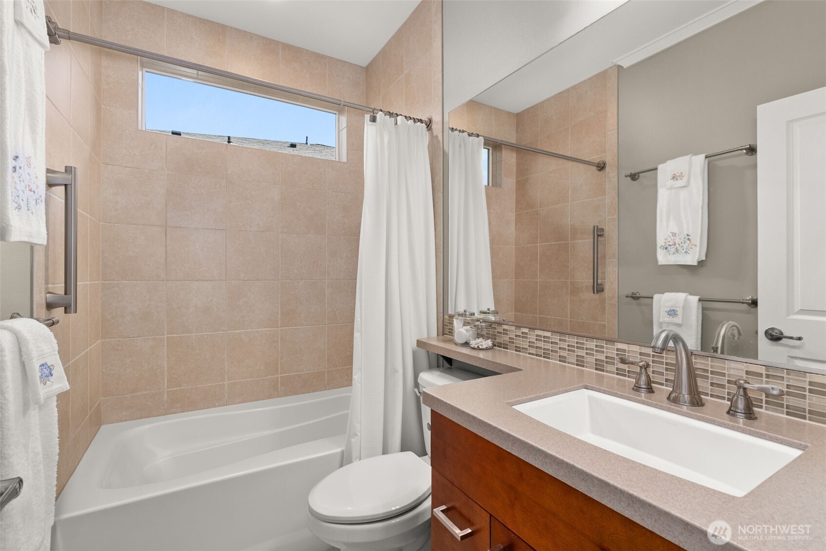 8301 Orcas Loop Northeast Lacey, WA 98516 - Photo 21 of 38