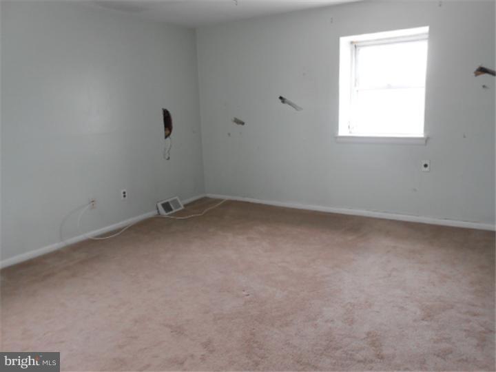 2840 Sebring Road Philadelphia, PA 19152 - Photo 6 of 11 Gallery Image 6