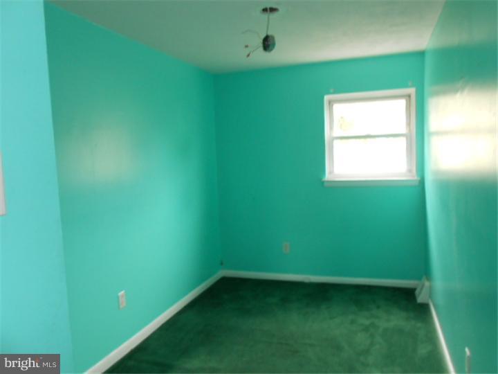 2840 Sebring Road Philadelphia, PA 19152 - Photo 7 of 11 Gallery Image 7