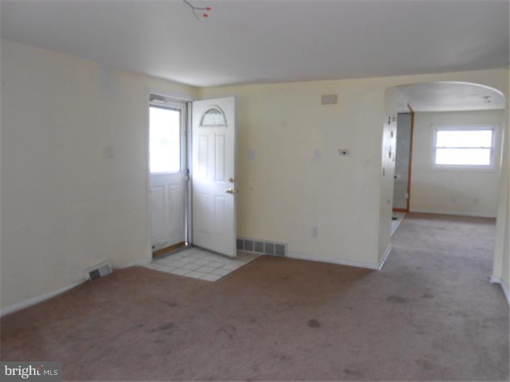 2840 Sebring Road Philadelphia, PA 19152 - Photo 9 of 11 Gallery Image 9