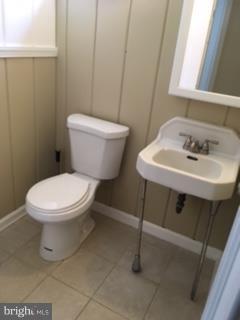 9314 Wire Avenue Silver Spring, MD 20901 - Photo 13 of 18 Bath