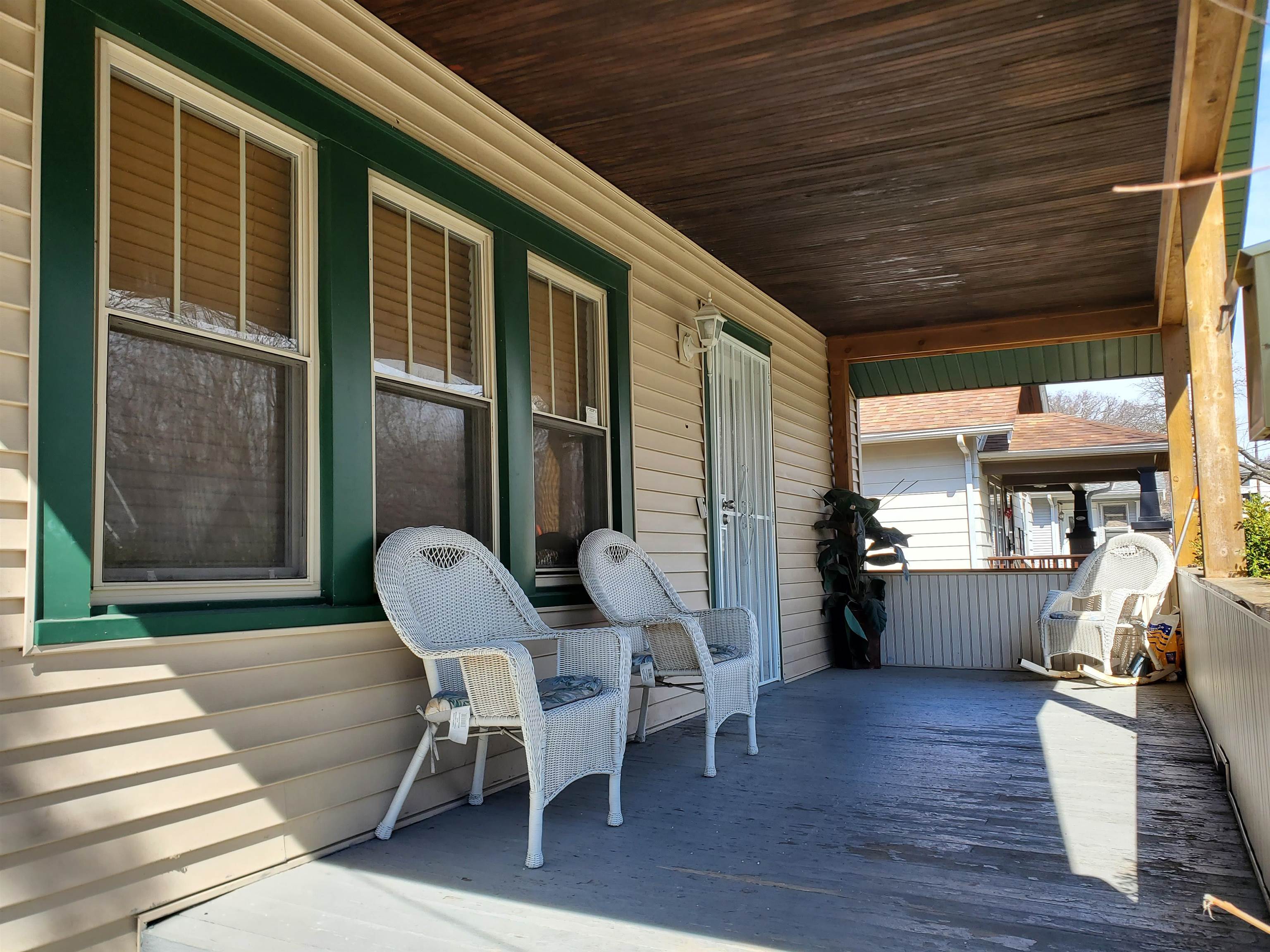 608 Rome Avenue Rockford, IL 61107 - Photo 2 of 28 Gallery Image 2