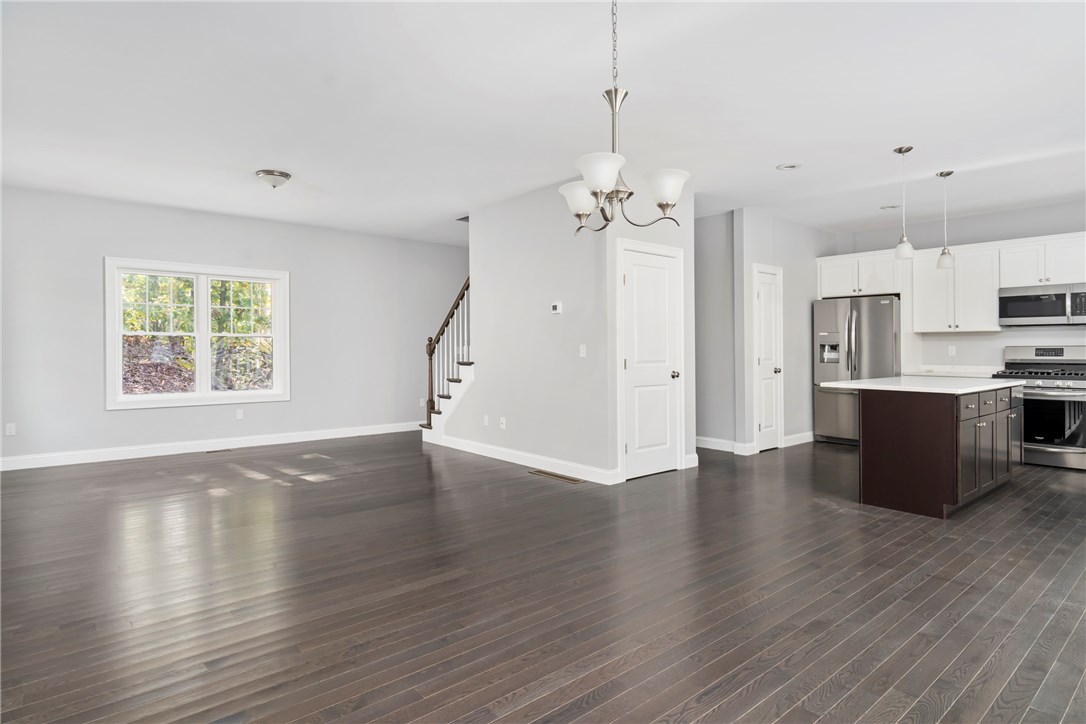 467 Old River Road Lincoln, RI 02838 - Photo 7 of 29 Gallery Image 7