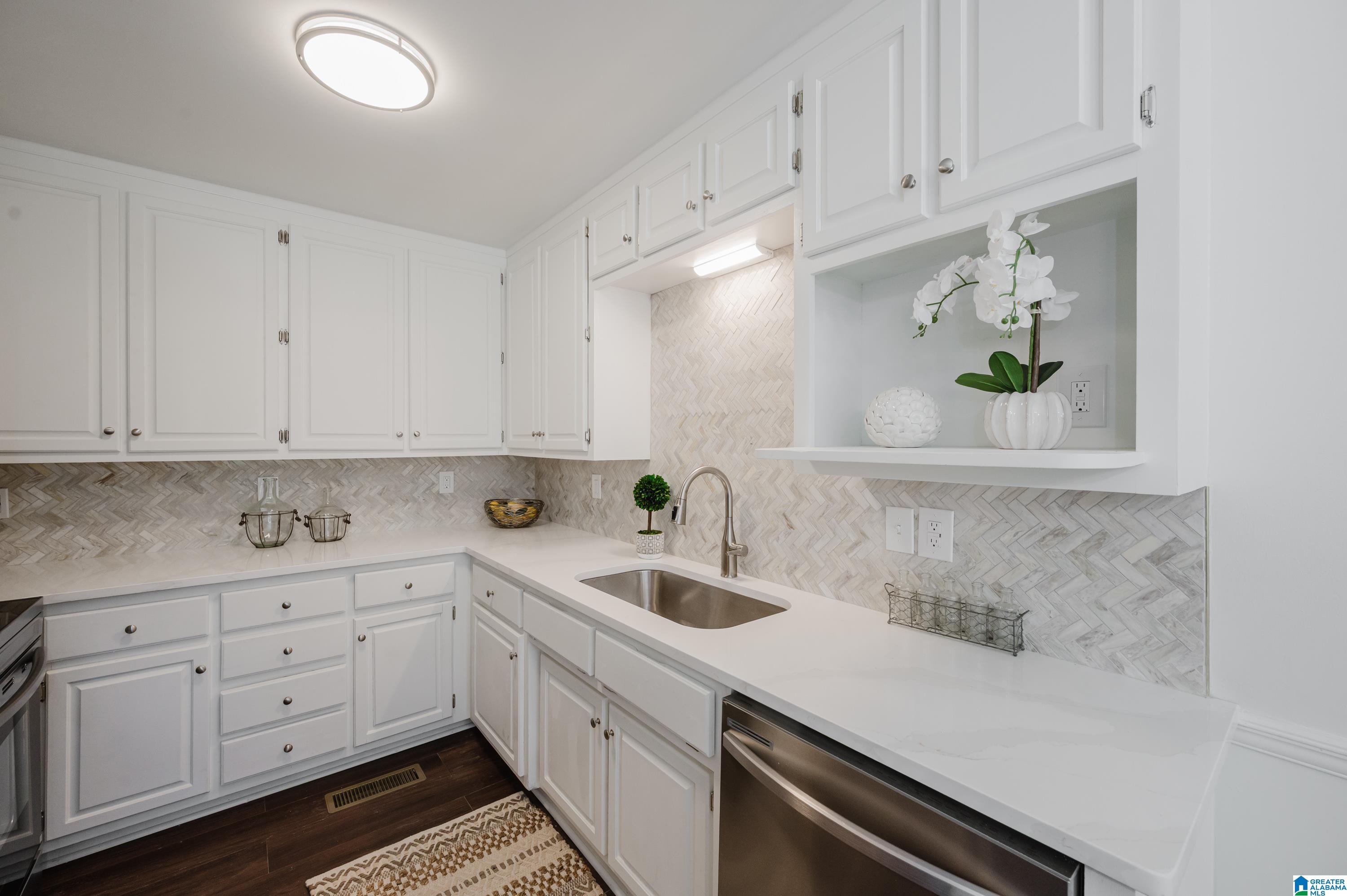 1676 Five Points Road Cleveland, AL 35049 - Photo 13 of 46