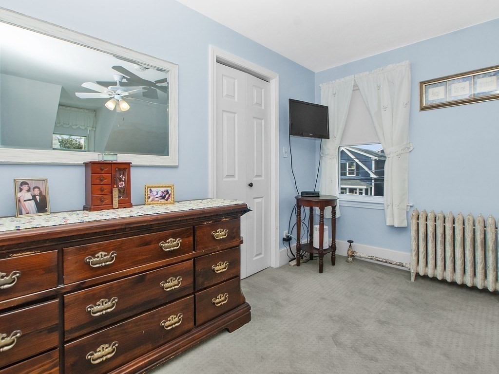 29 Ash Street Waltham, MA 02453 - Photo 23 of 37