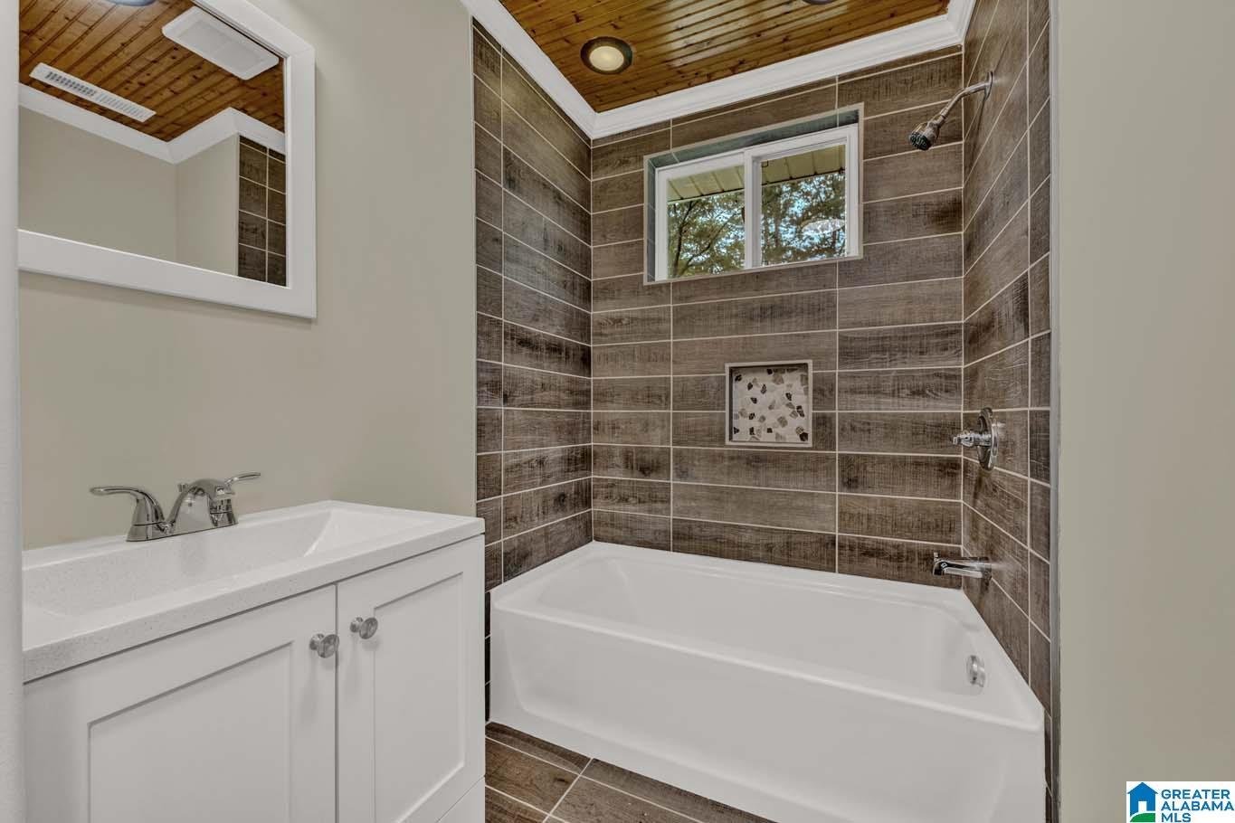 201 Crest Circle South Jasper, AL 35501 - Photo 20 of 31