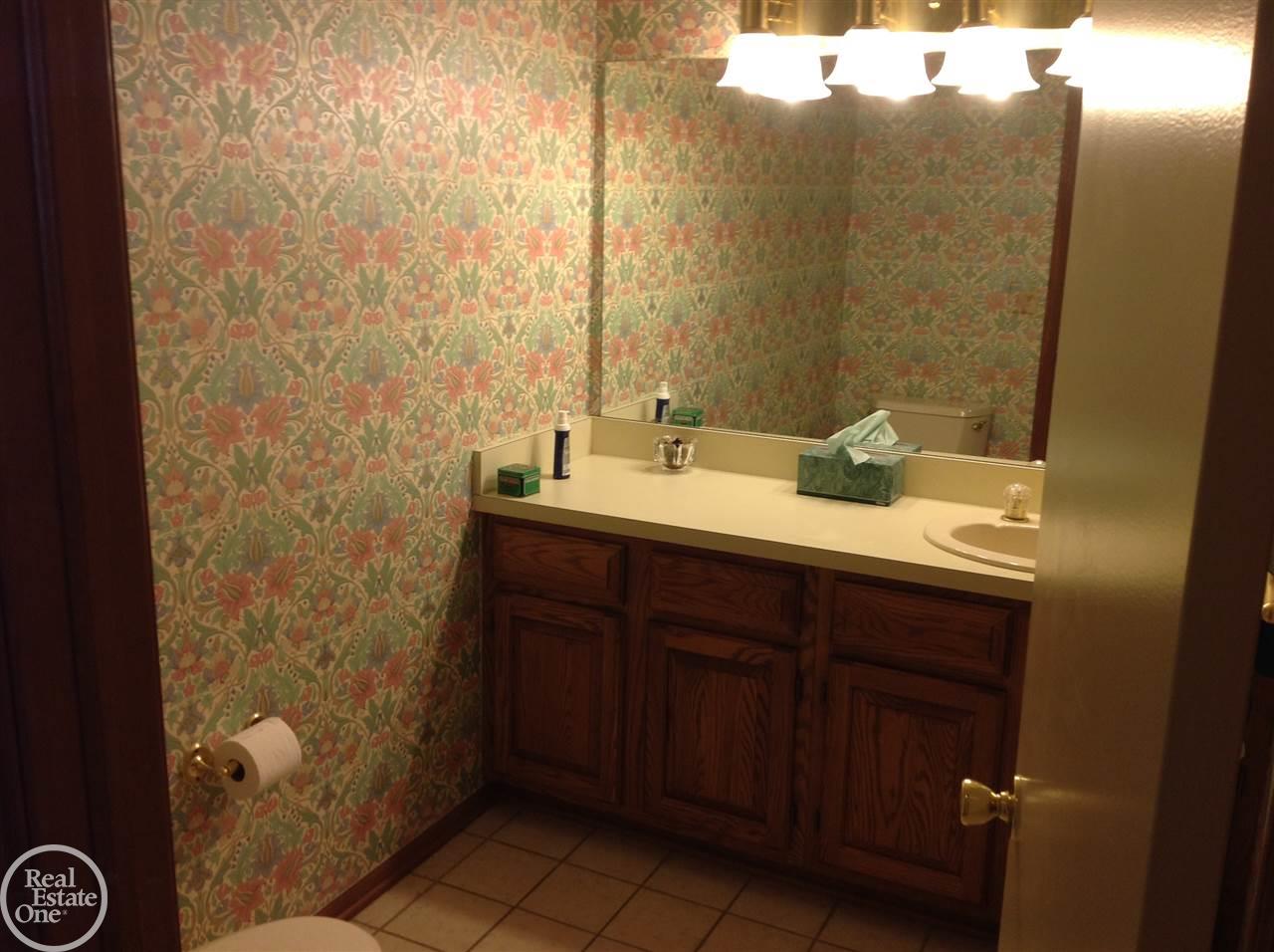 420 Mayapple Court Rochester Hills, MI 48307 - Photo 11 of 23