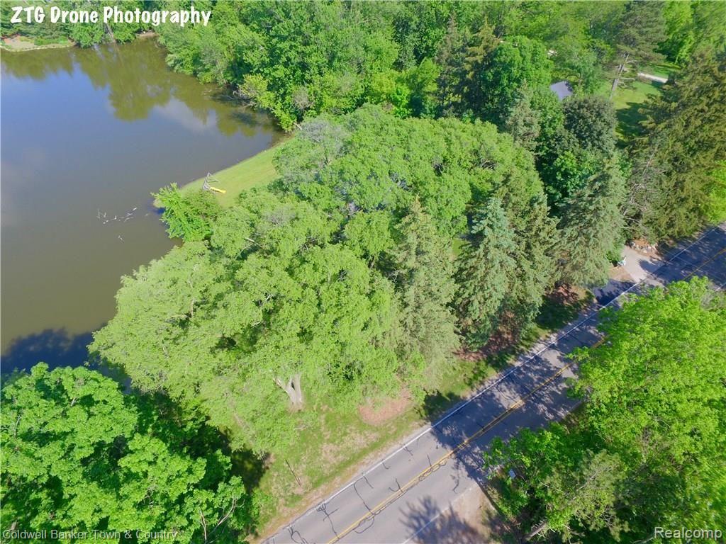 3575 Flint Road Brighton, MI 48114 - Photo 20 of 24 DJI_0131.jpg