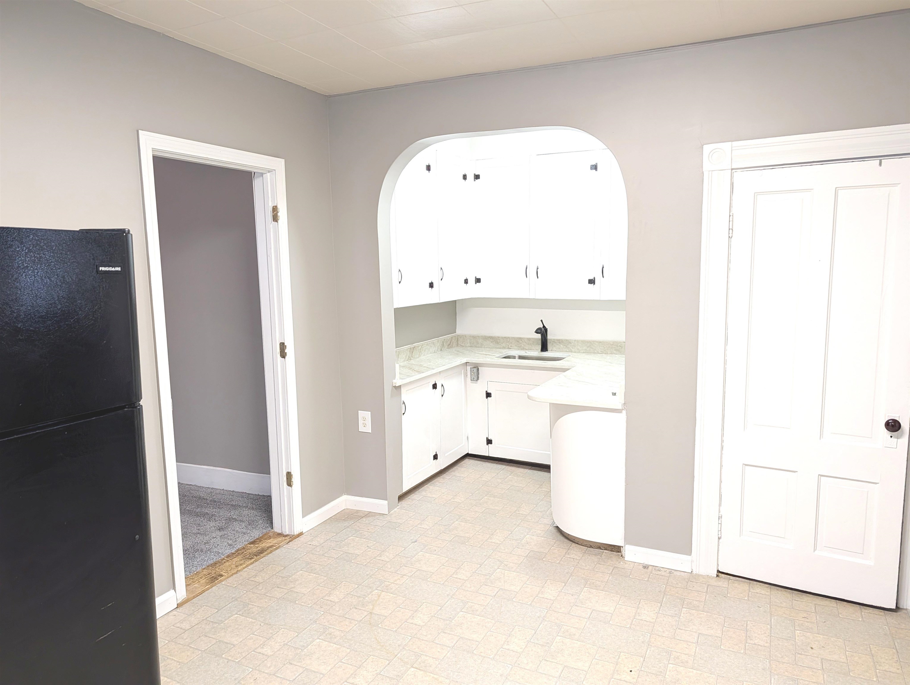 685 Massabesic Street, Unit 2W Manchester, NH 03103 - Photo 6 of 13