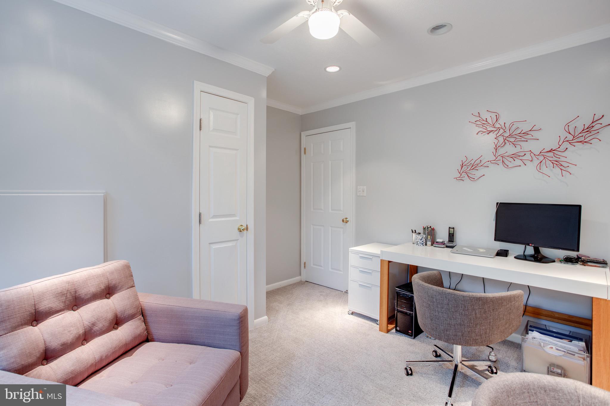 1960 Barton Hill Road Reston, VA 20191 - Photo 72 of 92 Bedroom 4 Upstairs