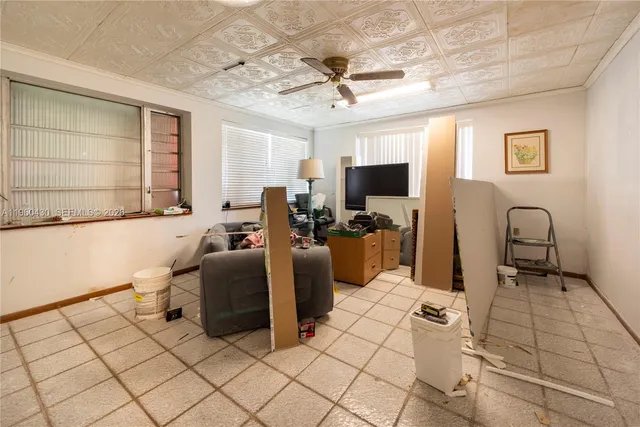 $529,900 | 600 Southwest 11th Avenue, Hallandale Beach, FL 33009