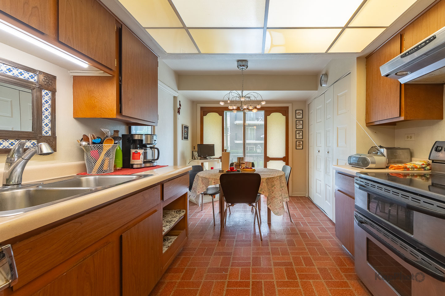 4949 Golf Road, Unit 105 Skokie, IL 60077 - Photo 6 of 30 Gallery Image 6