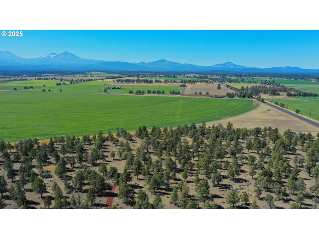 a view of an outdoor space and mountain view