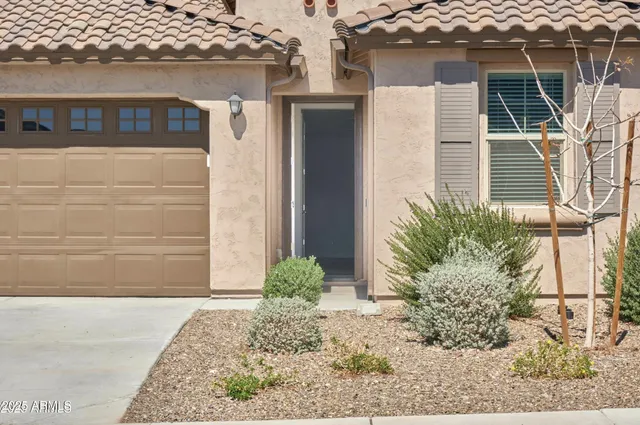 $2,400 | 12542 West Cassia Trail, Peoria, AZ 85383