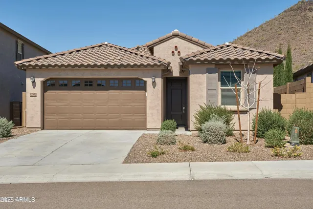 $2,400 | 12542 West Cassia Trail, Peoria, AZ 85383