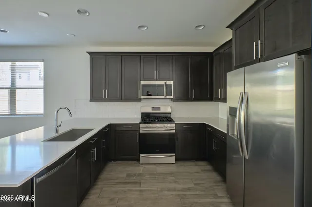 $2,400 | 12542 West Cassia Trail, Peoria, AZ 85383