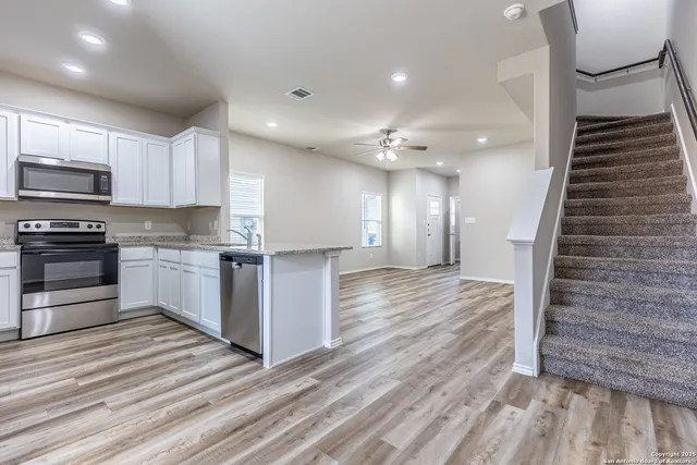 $1,300 | 6734 Summer Fest Drive, Unit 111, San Antonio, TX 78244