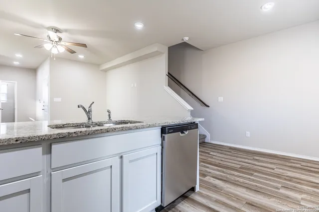 $1,300 | 6734 Summer Fest Drive, Unit 111, San Antonio, TX 78244