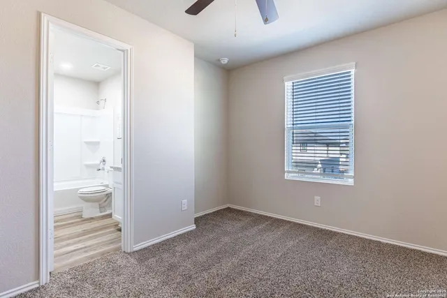 $1,300 | 6734 Summer Fest Drive, Unit 111, San Antonio, TX 78244