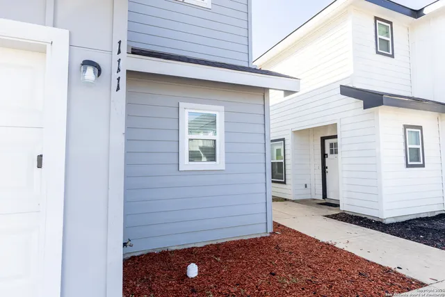 $1,300 | 6734 Summer Fest Drive, Unit 111, San Antonio, TX 78244