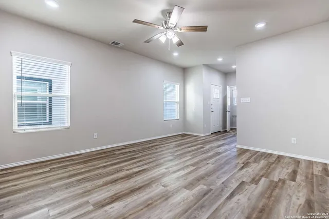 $1,300 | 6734 Summer Fest Drive, Unit 111, San Antonio, TX 78244