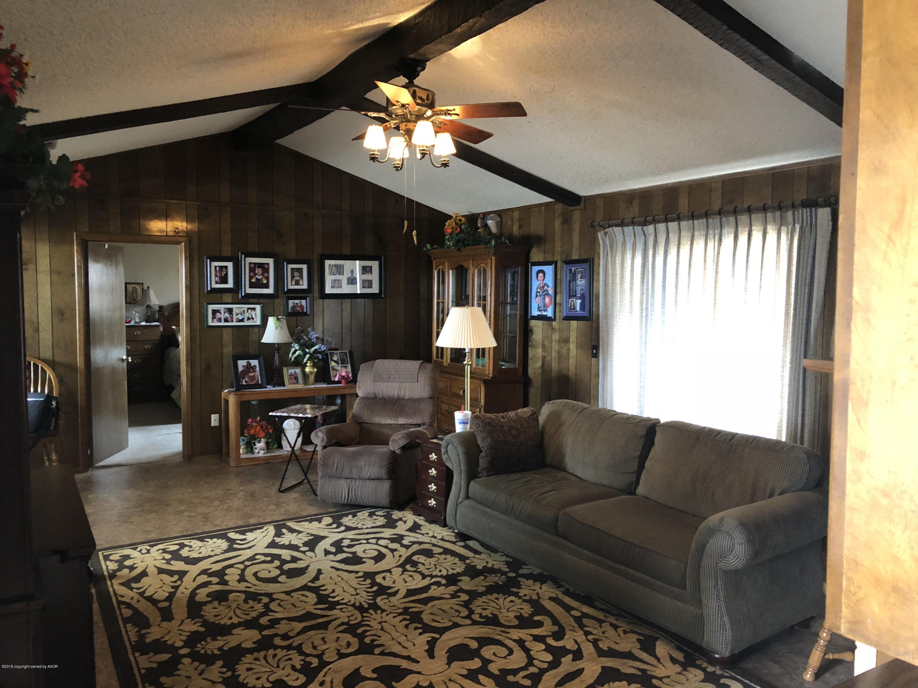 5000 West McCormick Road Amarillo, TX 79118 - Photo 4 of 26 Living Room
