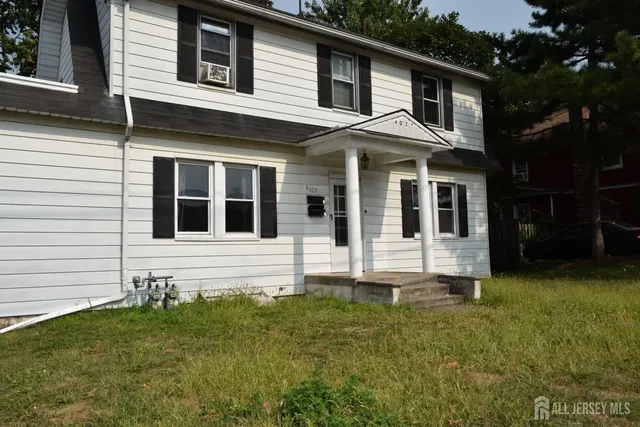 $2,600 | 4027 Woodbridge Avenue, Unit 1, Edison, NJ 08837