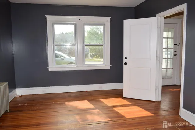 $2,600 | 4027 Woodbridge Avenue, Unit 1, Edison, NJ 08837