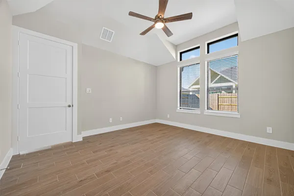 $2,800 | 24110 Blooming Daisy Circle, Katy, TX 77493