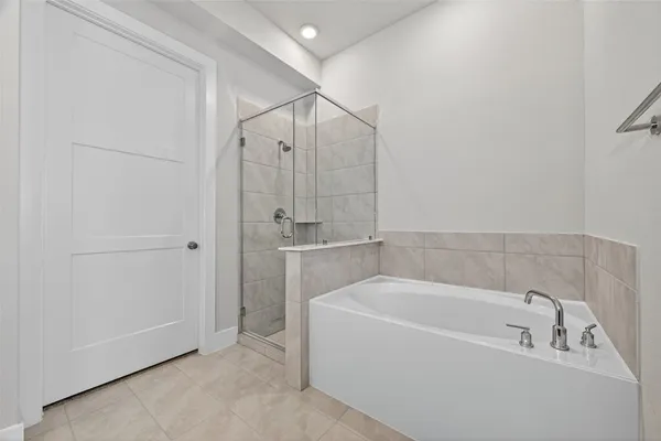 $2,800 | 24110 Blooming Daisy Circle, Katy, TX 77493