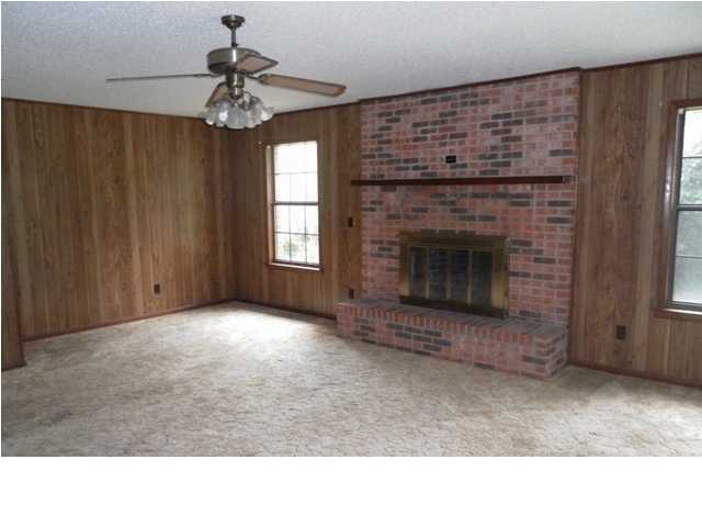 1342 Corbin Gainey Road DeFuniak Springs, FL 32435 - Photo 5 of 15 Gallery Image 5
